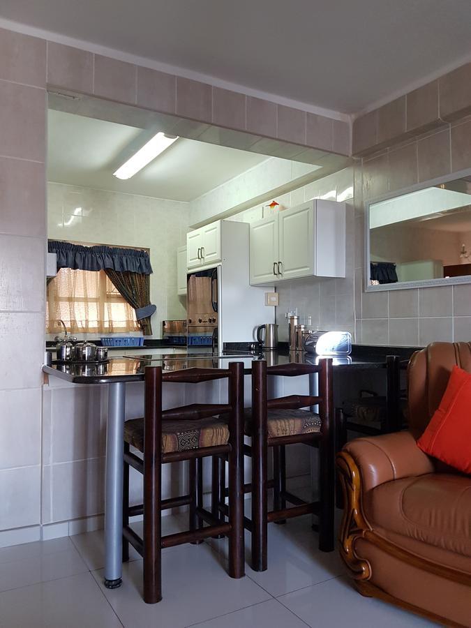 Beach Frond Apartment Amanzimtoti Exteriör bild