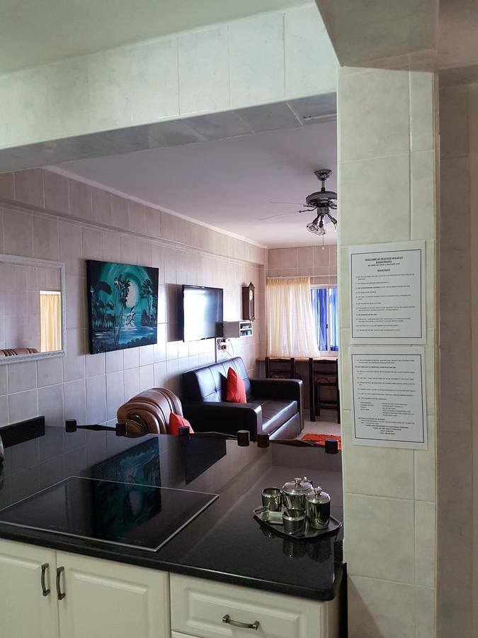Beach Frond Apartment Amanzimtoti Exteriör bild